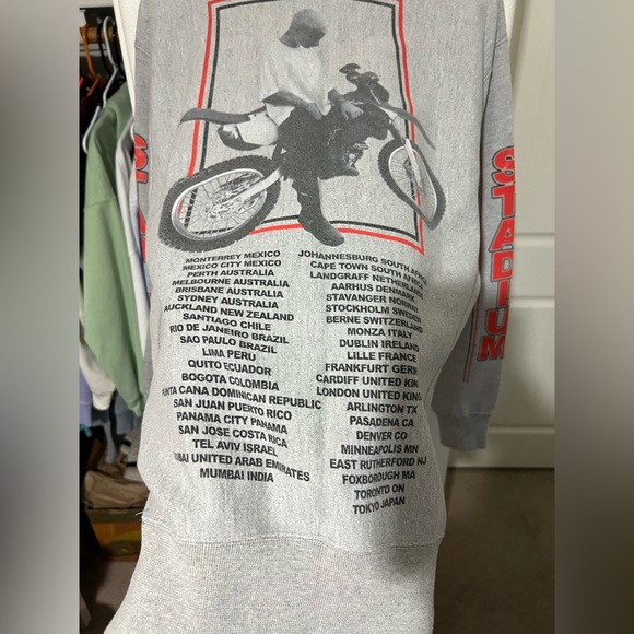 Champion X Justin Bieber Gray Stadium Tour Crewneck Sweatshirt - Picture 6 of 11